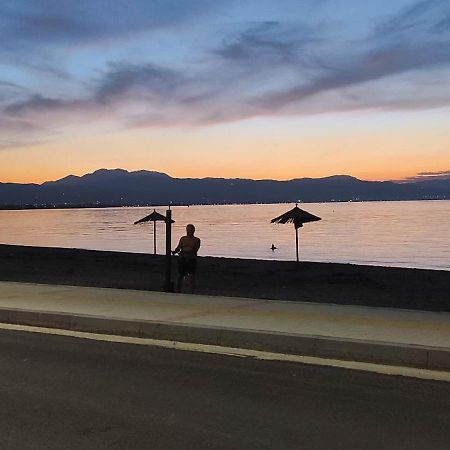 Sun, Sea, And Sand-Only 20 Footsteps To The Beach Corinth Dış mekan fotoğraf